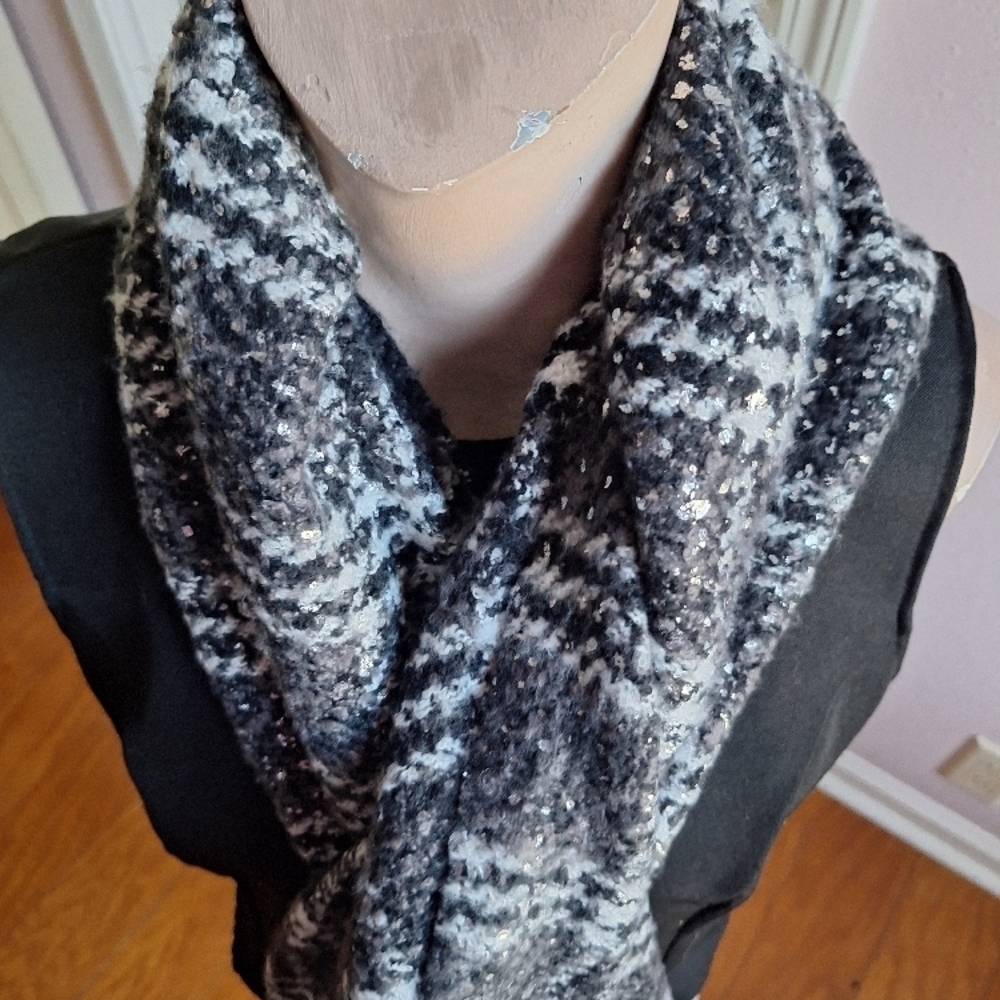 MICHAEL Michael Kors Black and White Plaid Scarf - Picture 7 of 14
